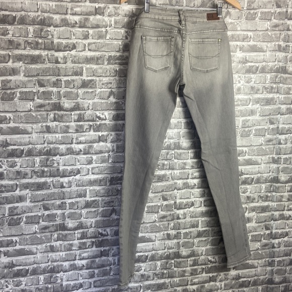 Bullhead - Picture 4 of 7